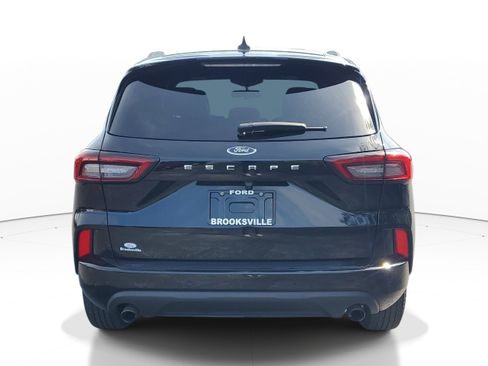 Used 2024 Ford Escape ST-Line w/ Tech Pack #1 FWD image 5