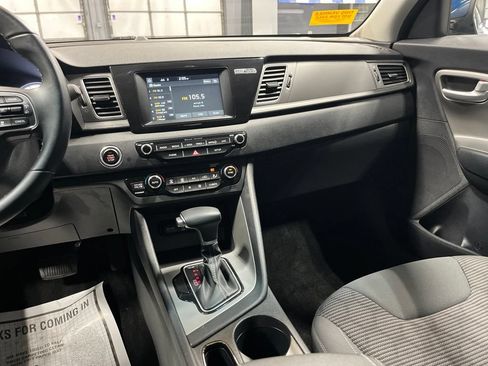 Used 2019 Kia Niro LX FWD image 25