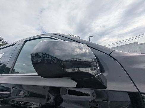 Used 2022 GMC Yukon XL SLE w/ Gmc Pro Safety Plus Package RWD image 23