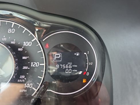 Used 2019 Nissan Versa Note SV FWD image 21