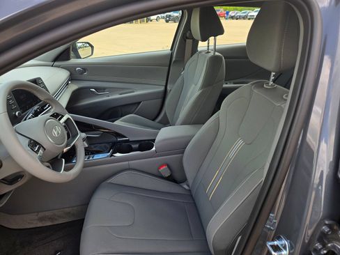New 2026 Hyundai Elantra SEL Sport Premium FWD image 16