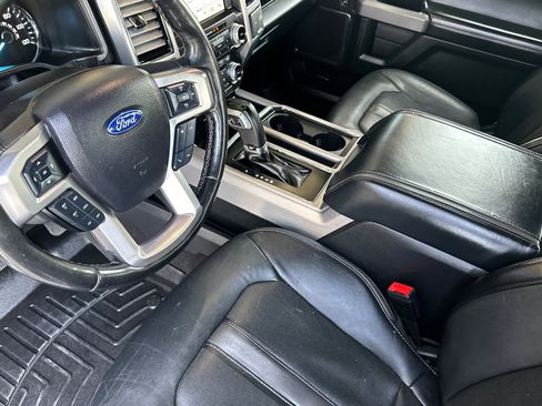 Used 2019 Ford F150 Platinum AWD/4WD image 10