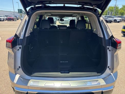 New 2026 Nissan Rogue Platinum w/ Platinum Premium Package AWD/4WD image 35