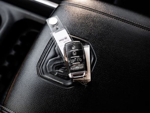 Used 2019 RAM 1500 Laramie image 60