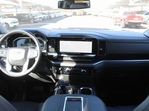 Used 2022 GMC Sierra 1500 SLT image 21