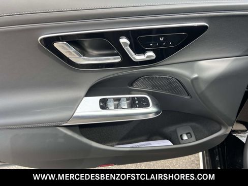 New 2026 Mercedes-Benz E 350 4MATIC Sedan image 17