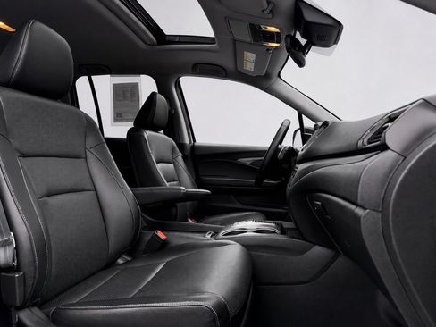 Used 2023 Honda Ridgeline RTL-E image 16