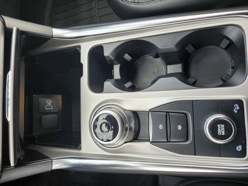 Used 2023 Ford Explorer XLT w/ Equipment Group 202A image 24