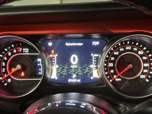 Certified 2022 Jeep Gladiator Rubicon w/ Cold Weather Group AWD/4WD image 15