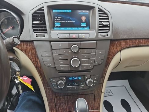Used 2012 Buick Regal Leather FWD image 24
