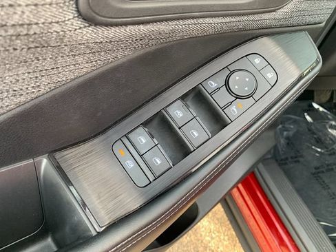 Used 2023 Nissan Rogue SV AWD/4WD image 12