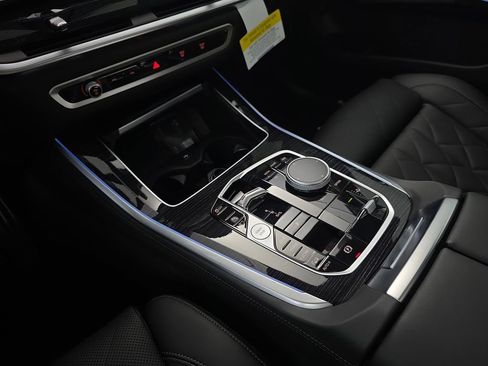 New 2026 BMW X5 xDrive50e w/ M Sport Package AWD/4WD image 25