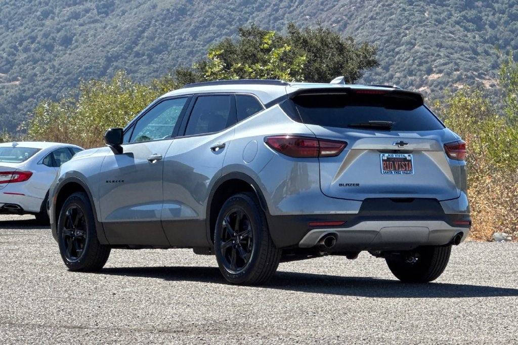 New 2026 Chevrolet Blazer LT w/ Midnight/Sport Edition FWD image 6