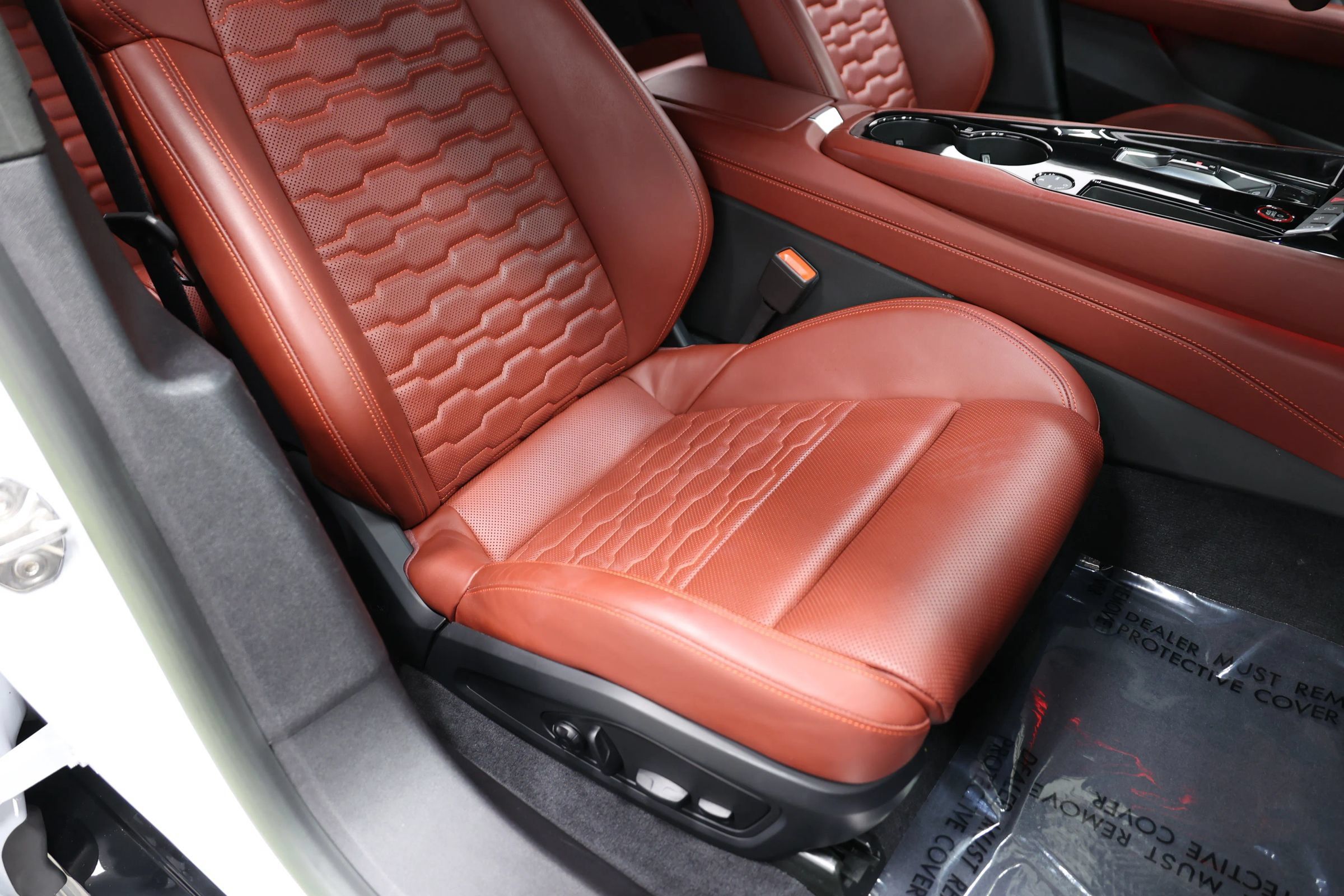 Used 2023 Audi RS e-tron GT w/ Carbon Performance Package AWD/4WD image 92