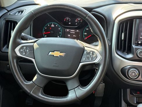 Used 2022 Chevrolet Colorado LT w/ LT Convenience Package RWD image 13