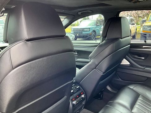 Used 2013 BMW M5 RWD image 12