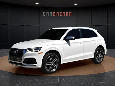 Used 2018 Audi SQ5 Premium Plus w/ Navigation Package image 1