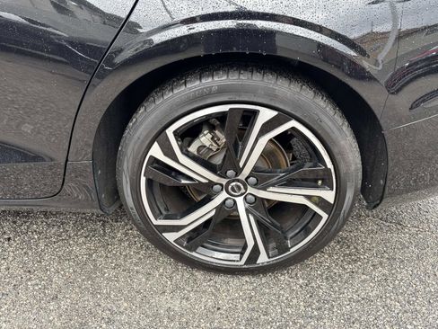 Used 2024 Volvo S60 B5 Plus image 7