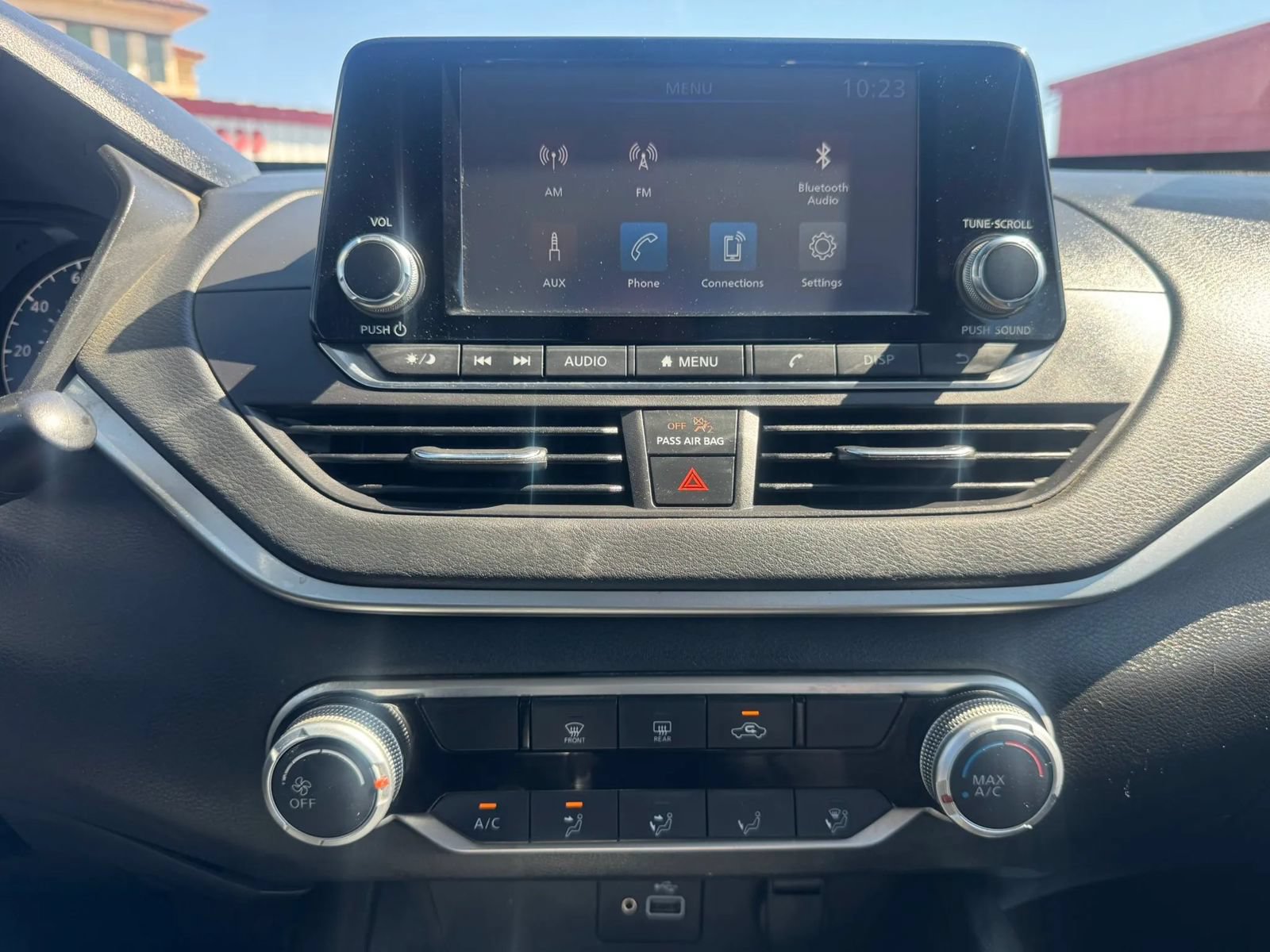 Used 2024 Nissan Altima 2.5 S FWD image 28