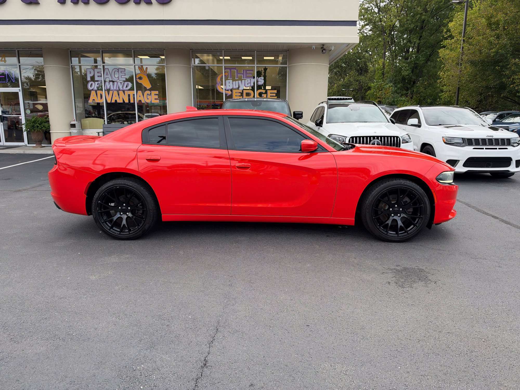 Used 2017 Dodge Charger SXT w/ AWD Plus Group image 7