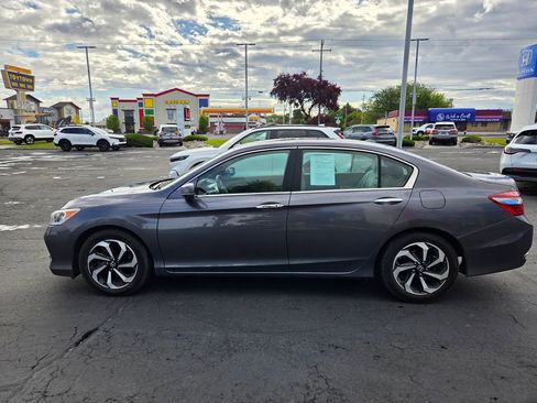 Used 2016 Honda Accord EX image 5