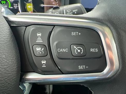 Certified 2025 Jeep Wrangler Unlimited Sahara AWD/4WD image 17