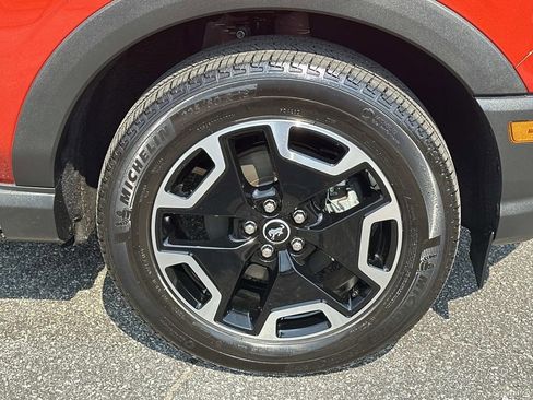 Used 2023 Ford Bronco Sport Outer Banks w/ Tech Package image 12