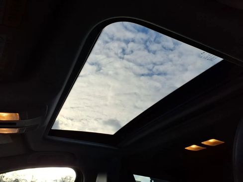 Used 2019 MAZDA CX-5 Touring image 26