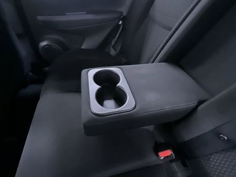 Used 2022 Nissan Rogue Sport S image 37