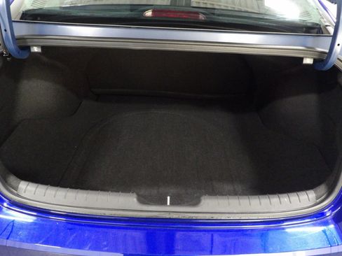 Used 2023 Hyundai Elantra SEL FWD image 8