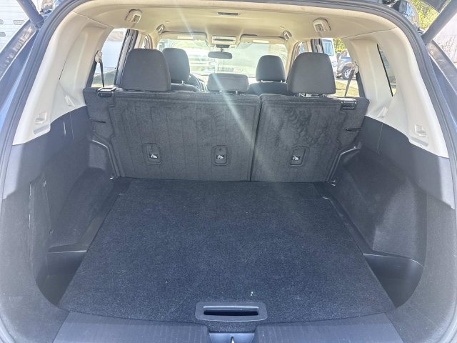 Used 2024 Nissan Rogue SV FWD image 6