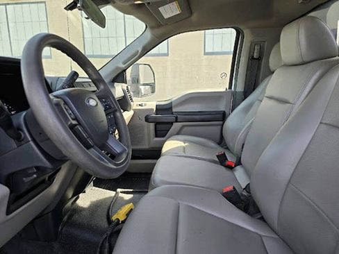 Used 2022 Ford F550 4x4 Regular Cab Super Duty image 10