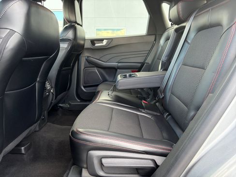 Used 2024 Ford Escape ST-Line AWD/4WD image 17