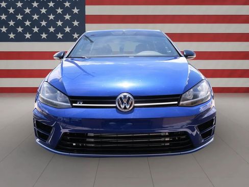 Used 2016 Volkswagen Golf R 4-Door image 8