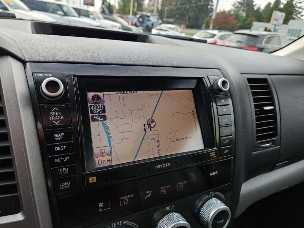 Used 2011 Toyota Sequoia Limited AWD/4WD image 29