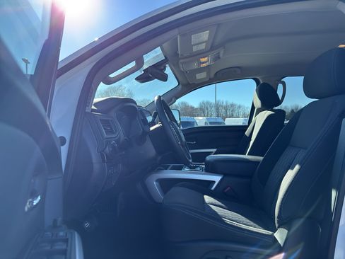Certified 2024 Nissan Titan SV w/ SV Convenience Package image 13