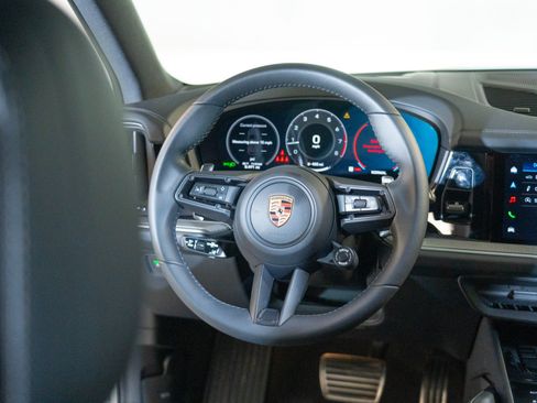 Certified 2026 Porsche Cayenne AWD/4WD image 27