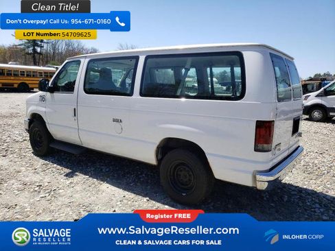 Used 2011 Ford E-150 and Econoline 150 Wagon RWD image 3