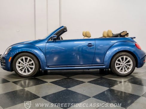 Used 2019 Volkswagen Beetle 2.0T Final Edition SEL image 2