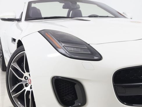 Used 2018 Jaguar F-TYPE R-Dynamic RWD image 21