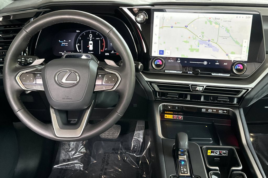 Used 2026 Lexus TX 350 AWD w/ Technology Package image 16