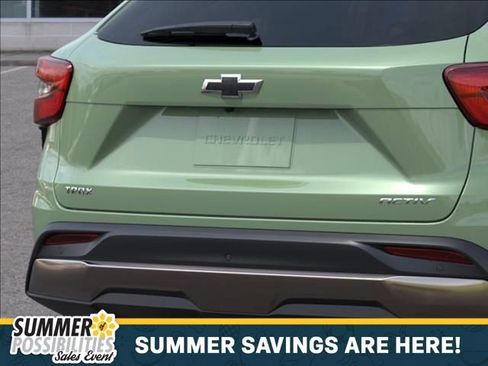 New 2026 Chevrolet Trax ACTIV w/ Sunroof Package FWD image 14