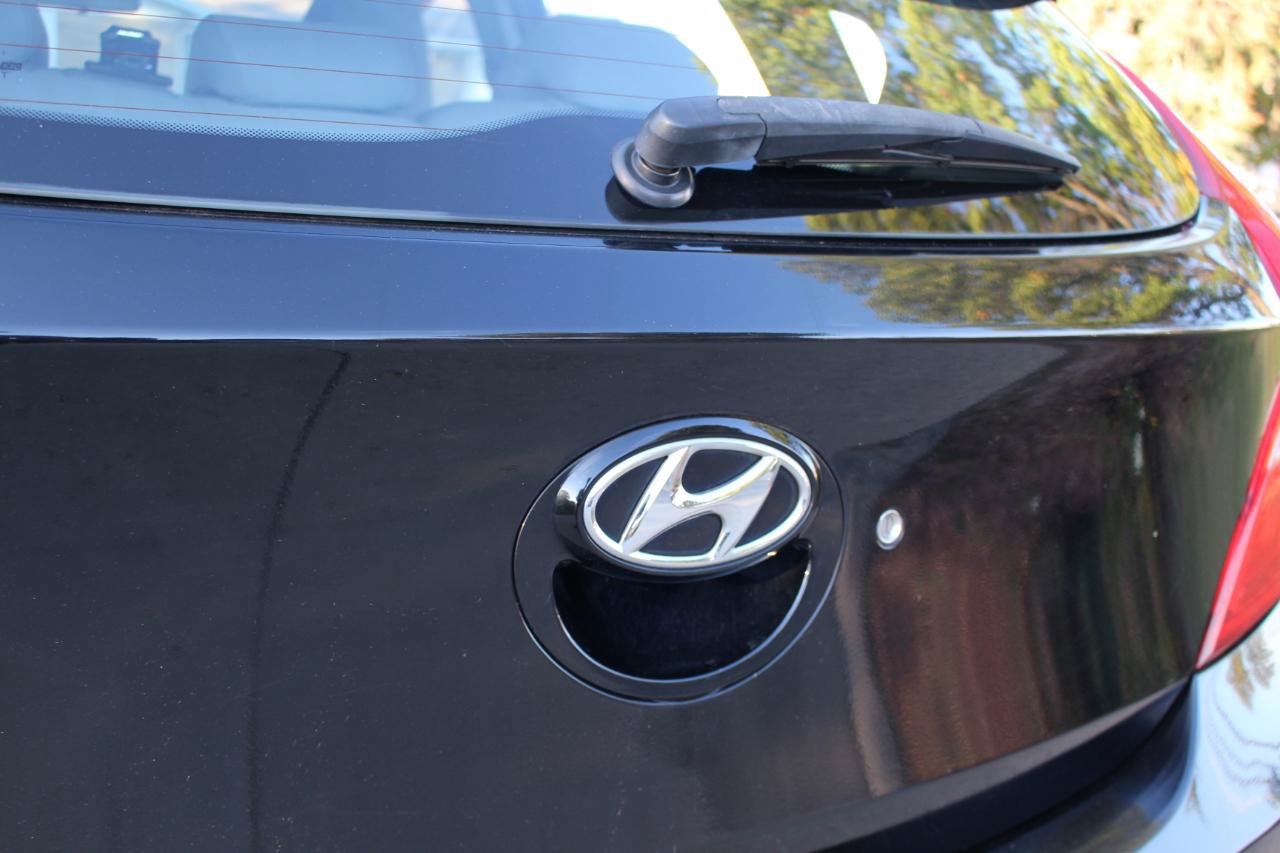 Used 2014 Hyundai Accent SE FWD image 38