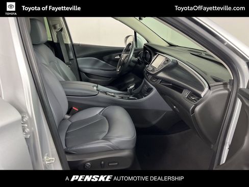 Used 2019 Buick Envision Essence image 5
