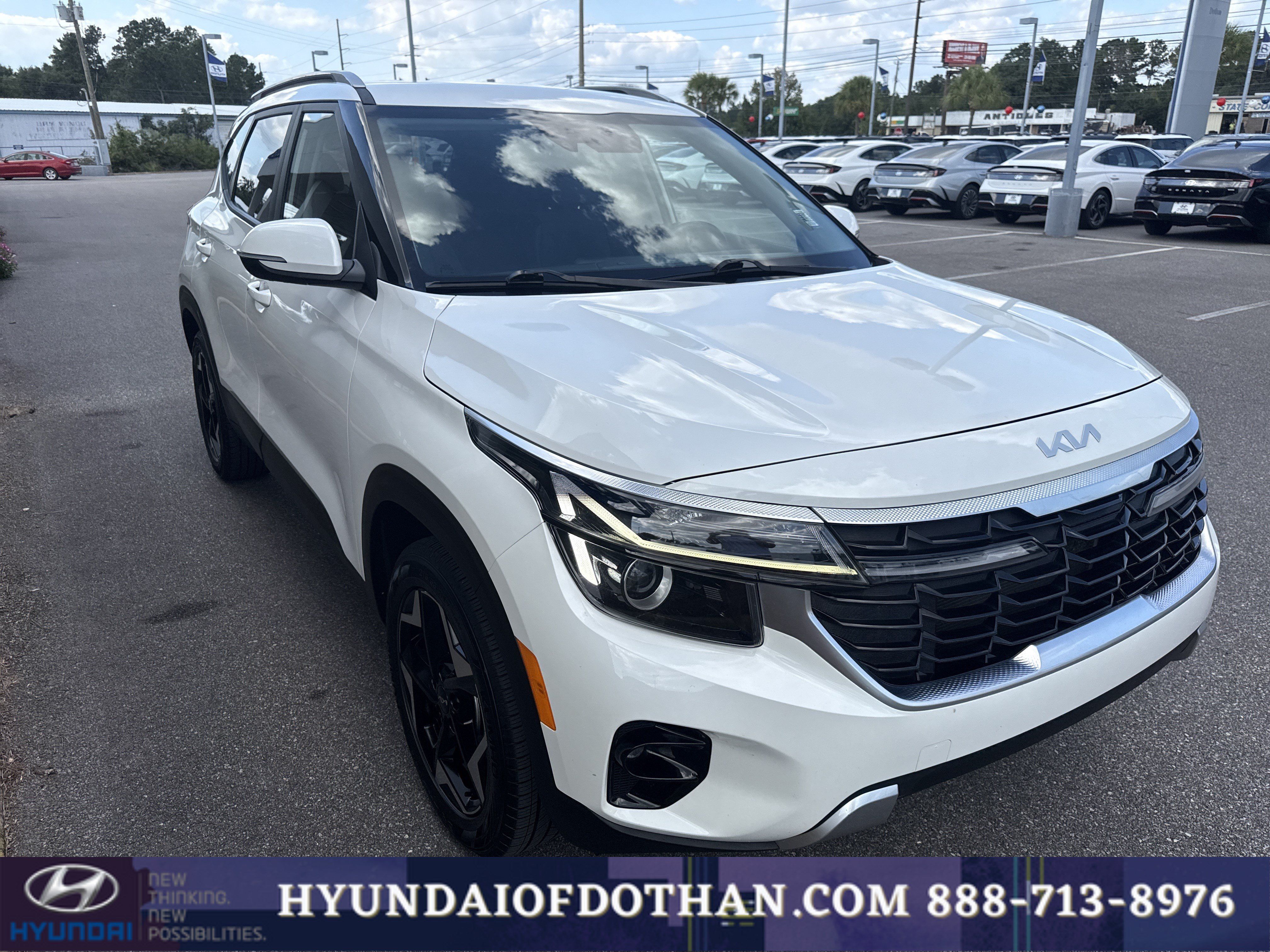 Used 2025 Kia Seltos S FWD image 5