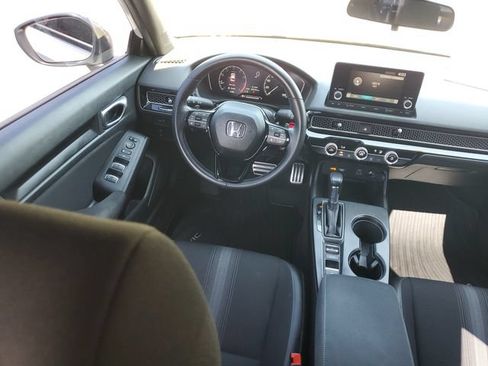 Used 2024 Honda Civic Sport image 7