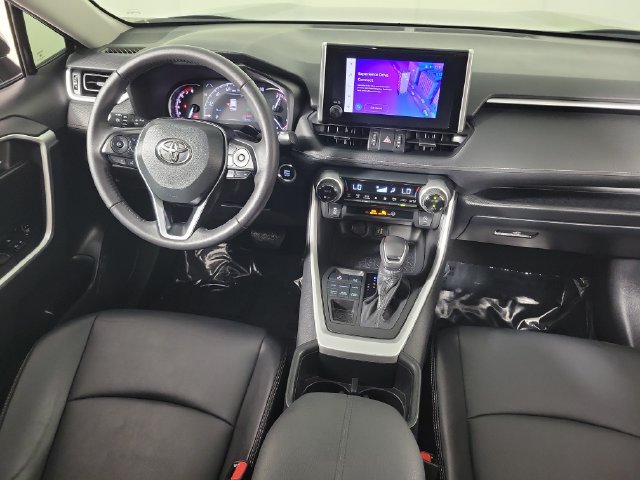 Used 2023 Toyota RAV4 XLE Premium AWD/4WD image 15