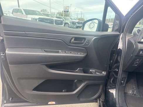 Used 2025 Honda Odyssey Sport-L image 27