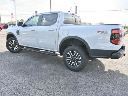 New 2026 Ford Ranger Lariat w/ FX4 Off-Road Package image 6