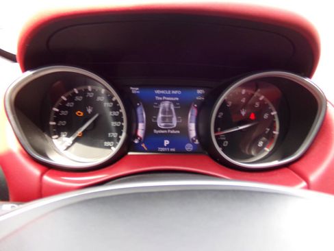 Used 2017 Maserati Levante w/ Luxury Package AWD/4WD image 51
